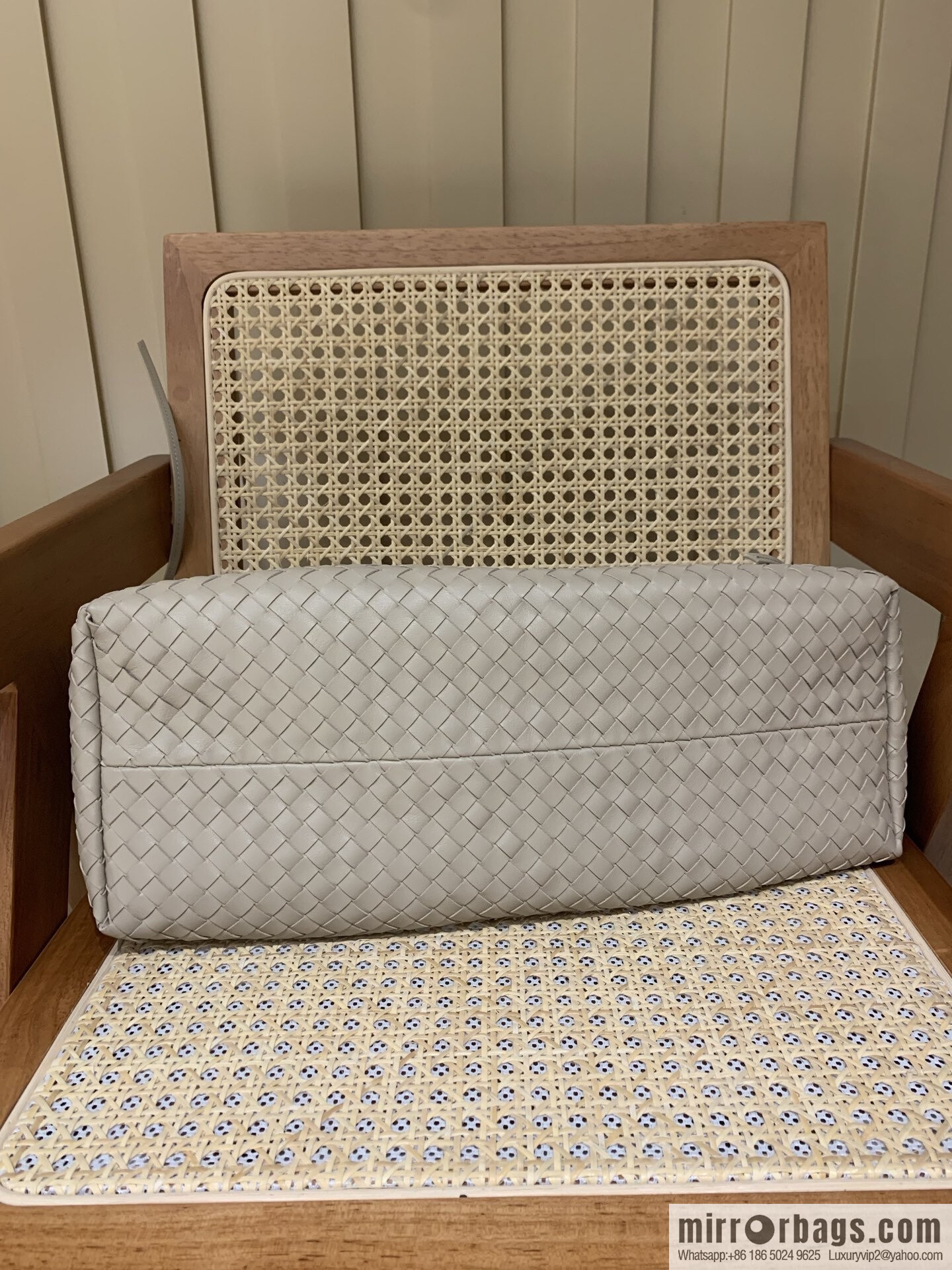 BV Large Pinacoteca Tote Bag 817166 Hazel