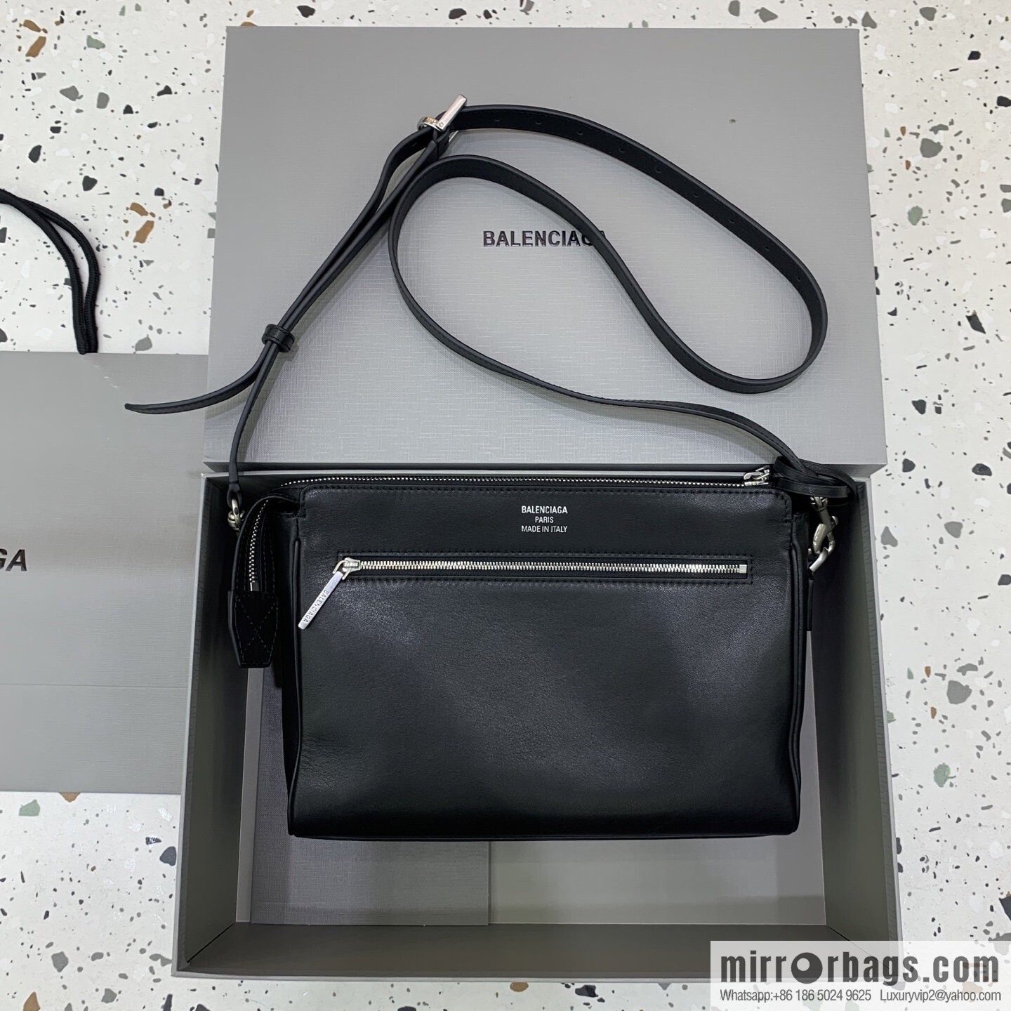 Balenciaga ➰ Belair Courier Bag 843032