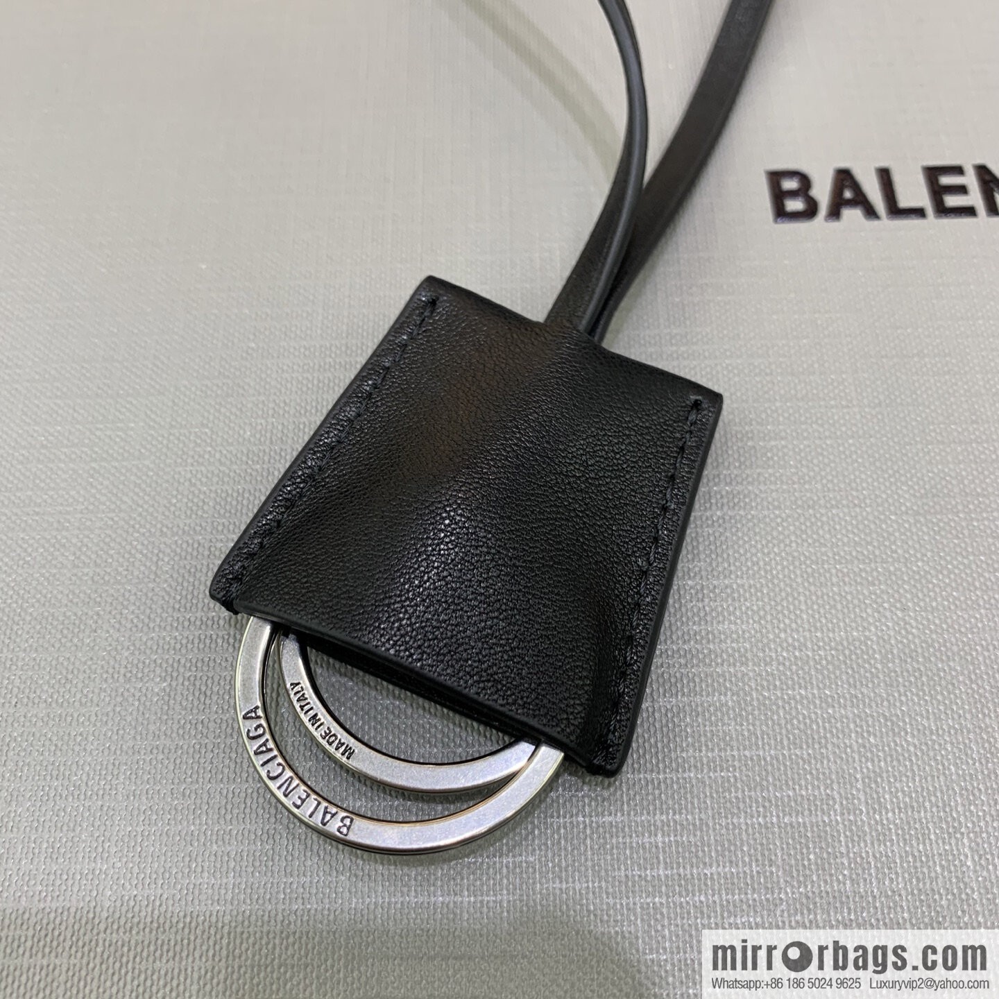 Balenciaga ➰ Belair Courier Bag 843032