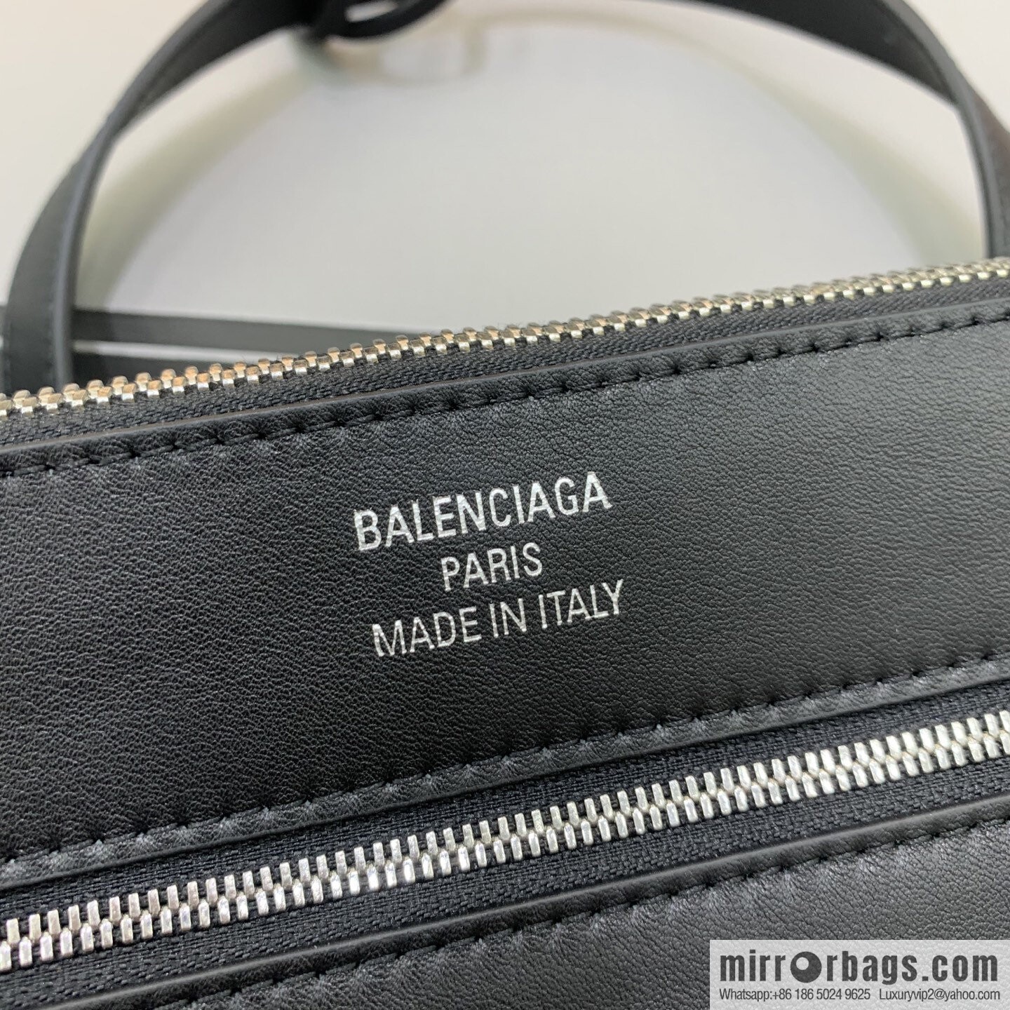 Balenciaga ➰ Belair Courier Bag 843032