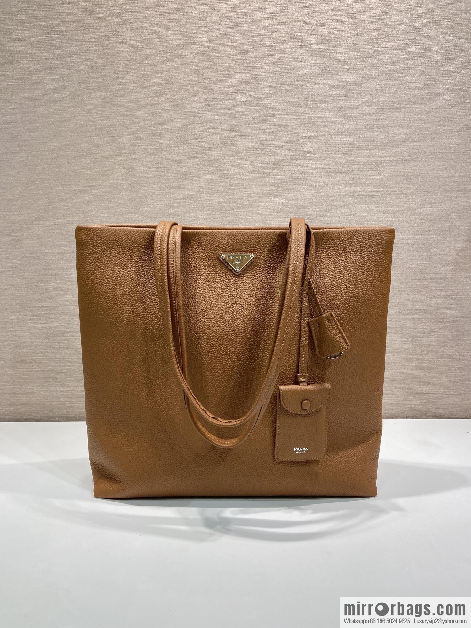 PRADA 🎉 new tote bag 🎉 2VG130 men's 🎉🎉 caramel color
