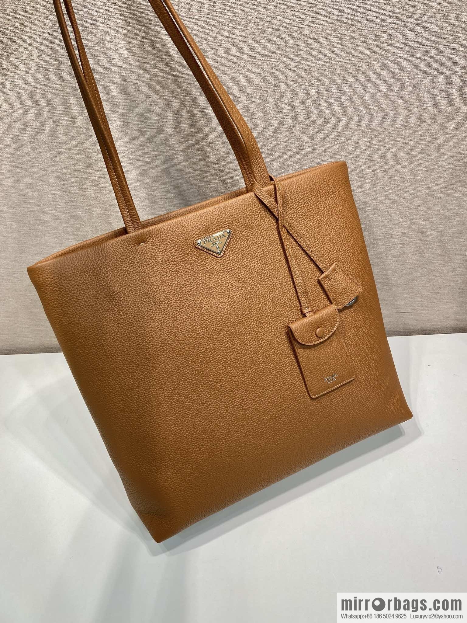 PRADA 🎉 new tote bag 🎉 2VG130 men's 🎉🎉 caramel color