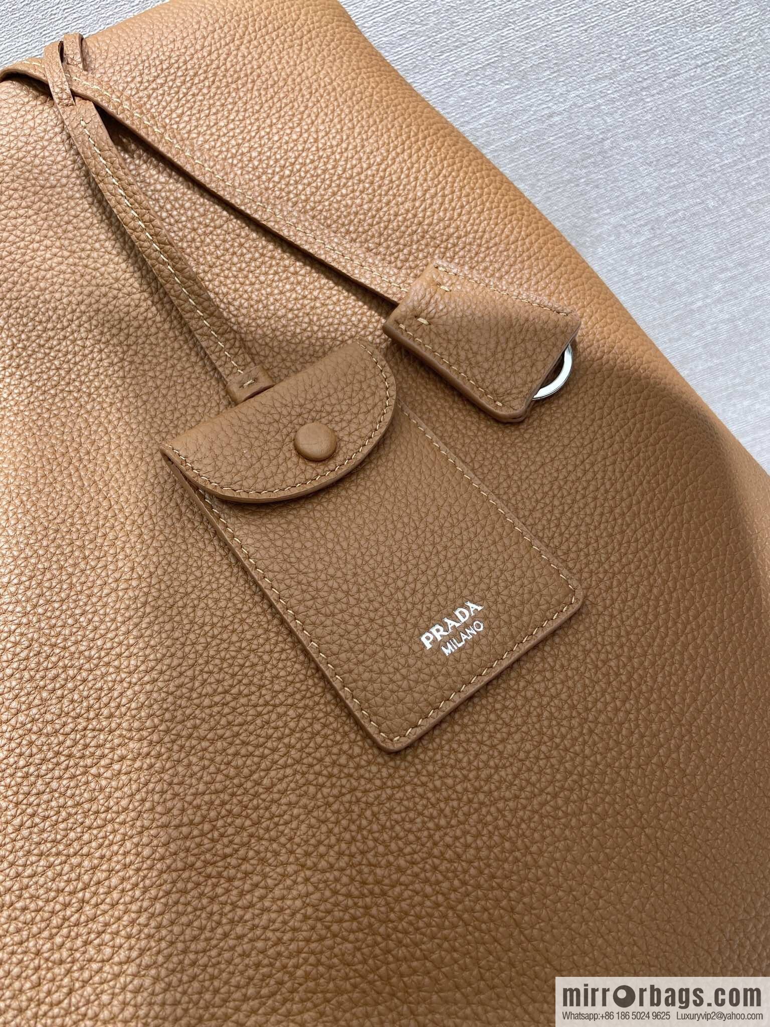 PRADA 🎉 new tote bag 🎉 2VG130 men's 🎉🎉 caramel color