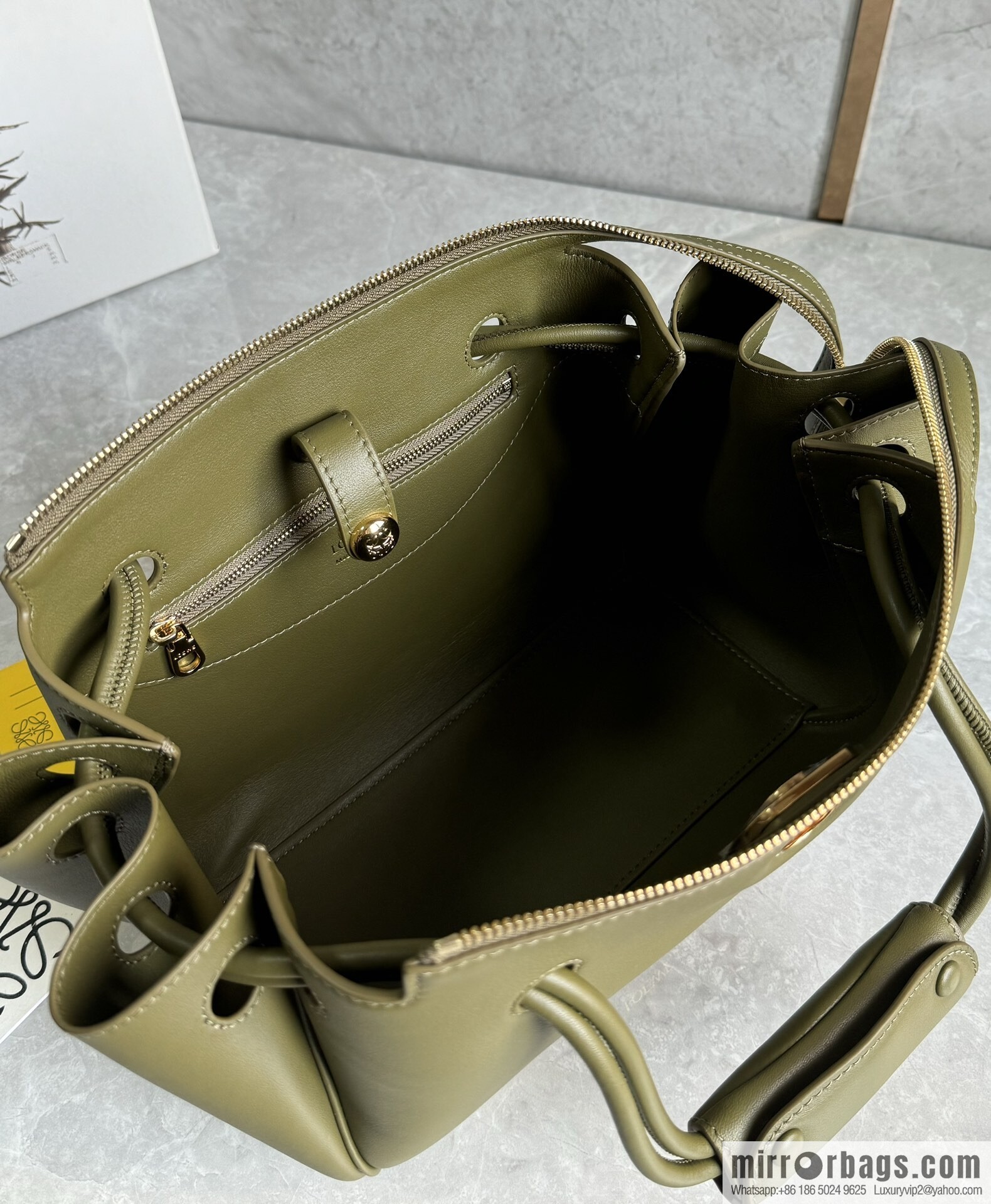 LOEWE new Madrid S 0807 olive green