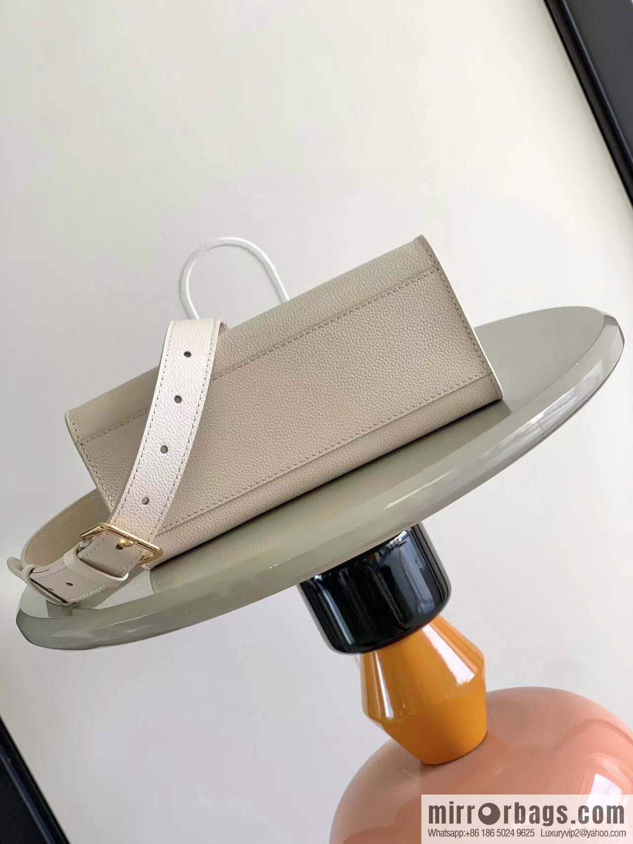 LV M23637 LOCK & GO handbag