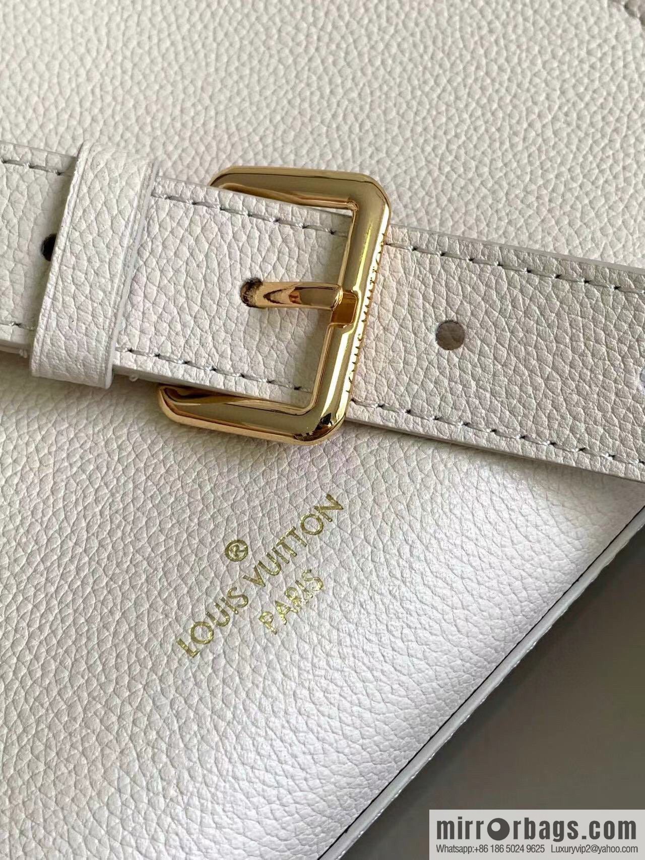 LV M23637 LOCK & GO handbag