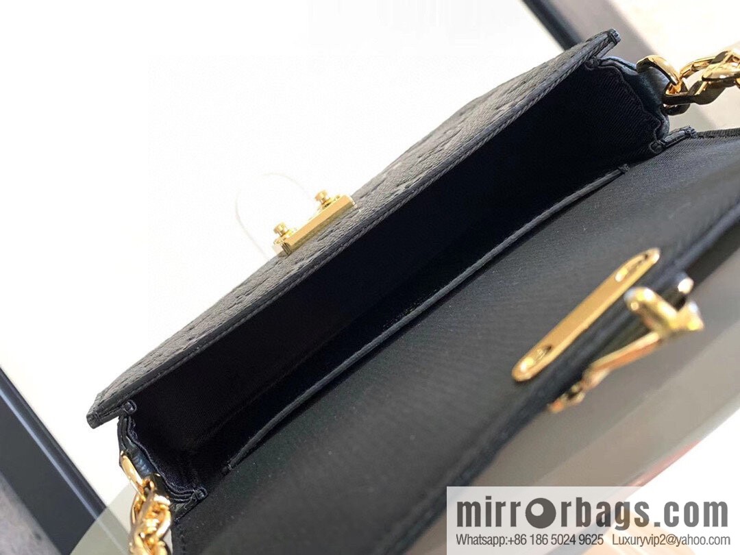 LV M82637 WALLET ON CHAIN MÉTIS Chain Bag