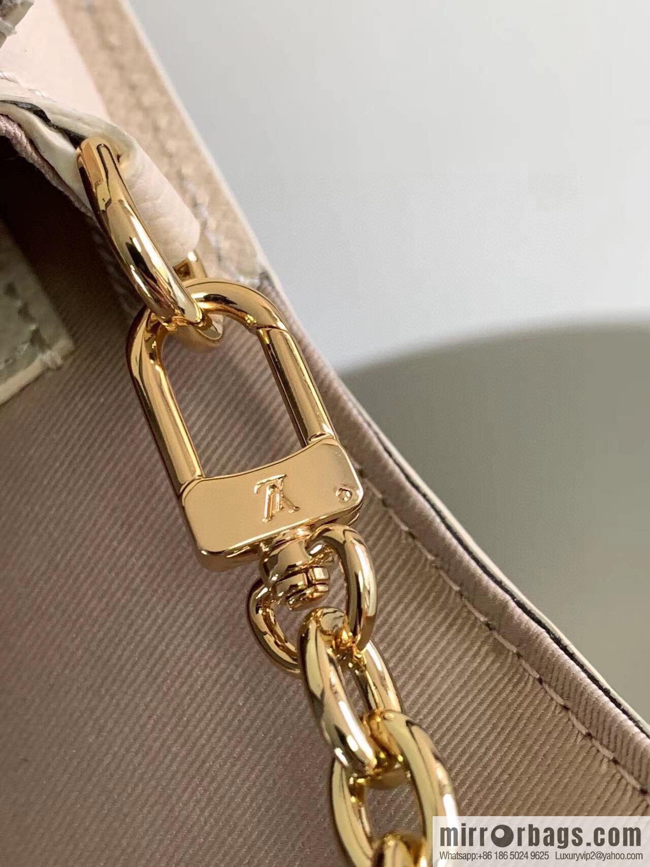 LV M82836 WALLET ON CHAIN MÉTIS Chain Bag
