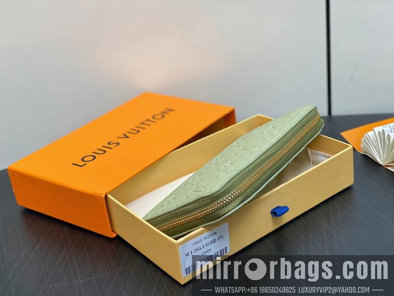 LV Replica Bags TM M13618 19.5x10.5x2.5cm gf2