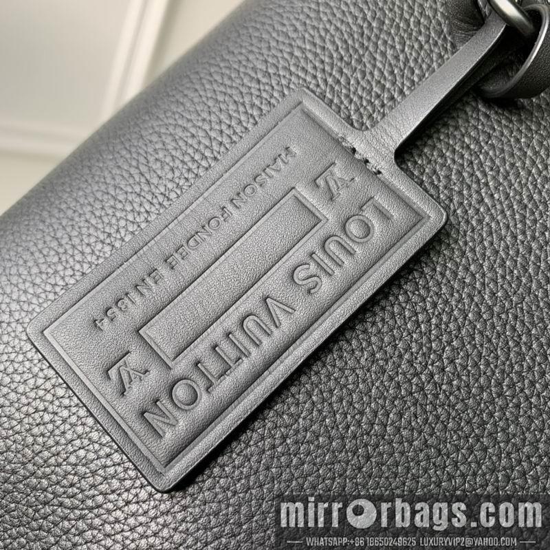 LV Replica Bags Aerogram iPad M69837黑 30x22x5cm gf