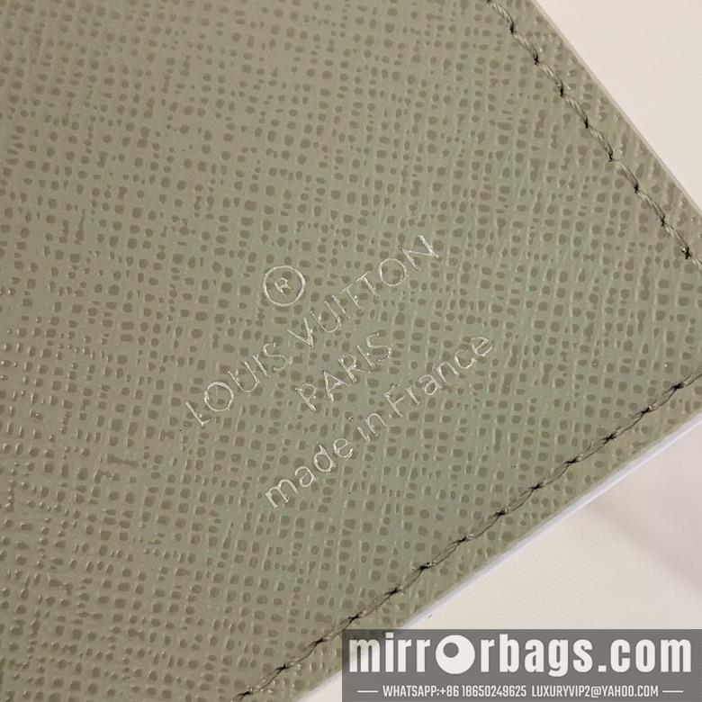 LV Replica Bags Victor M14122 11.5x9x2.5cm gf