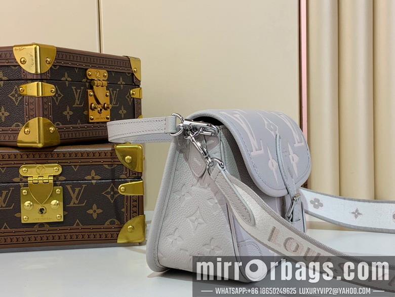 LV Replica Bags Diane M14214 15x9x24cm gf