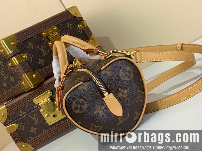 LV Replica Bags Speedy M13226 18x10.5x11.5cm gf