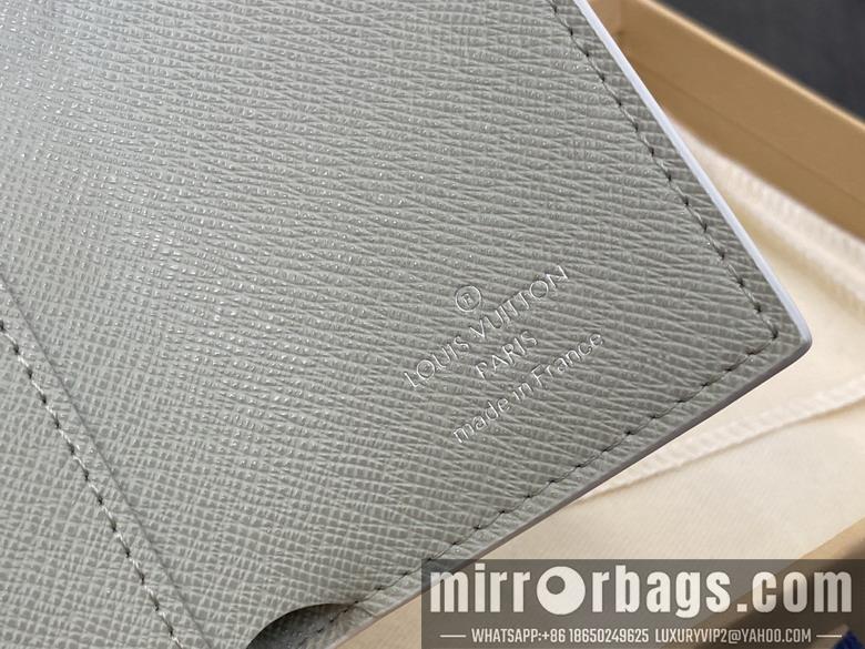 LV Replica Bags Victor M14122 11.5x9x2.5cm gf1