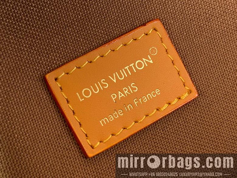 LV Replica Bags Christopher M14015 40x17x34cm gf