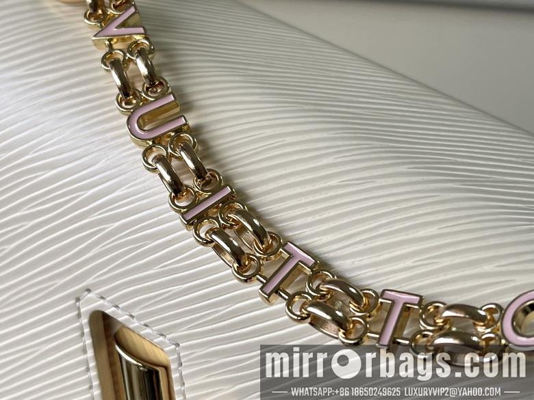 LV Replica Bags Twist M50332 19x15x9cm gf