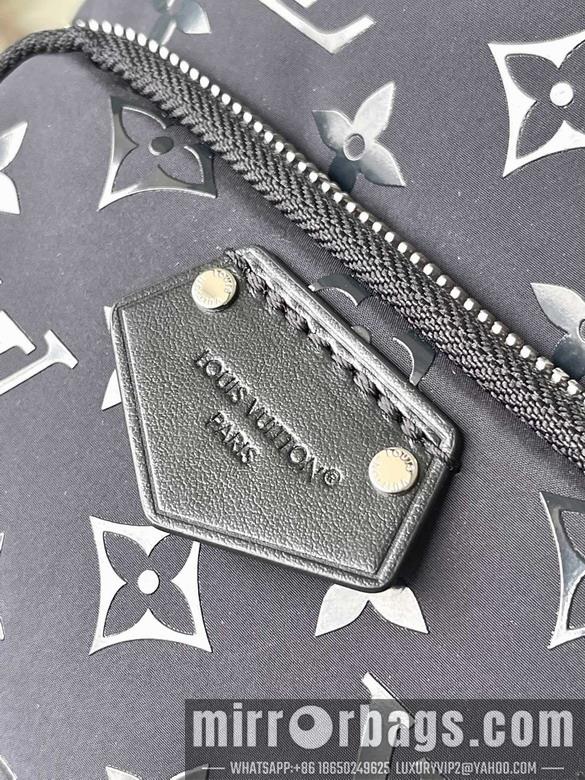 LV Replica Bags Spring M11780 17x22x10cm gf