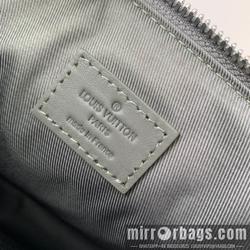 LV Replica Bags Aerogram iPad M69837军绿 30x22x5cm gf
