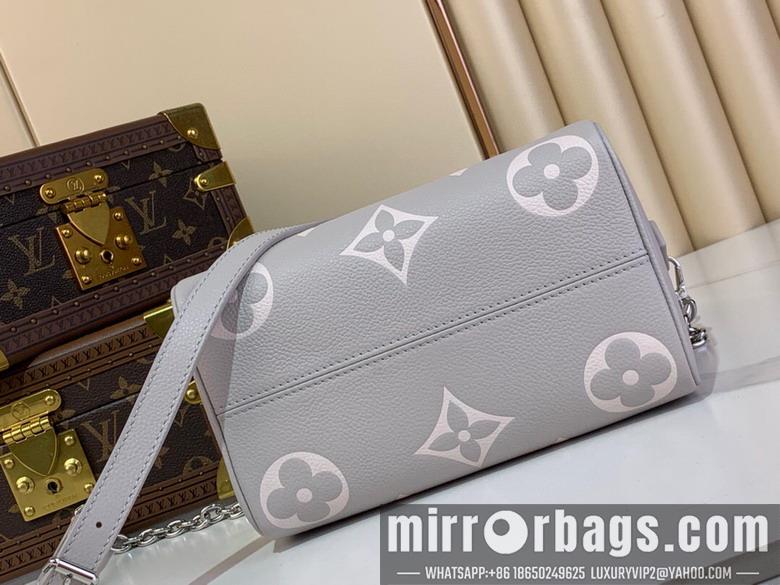 LV Replica Bags Speedy m14207 13.5x12x20.5cm gf