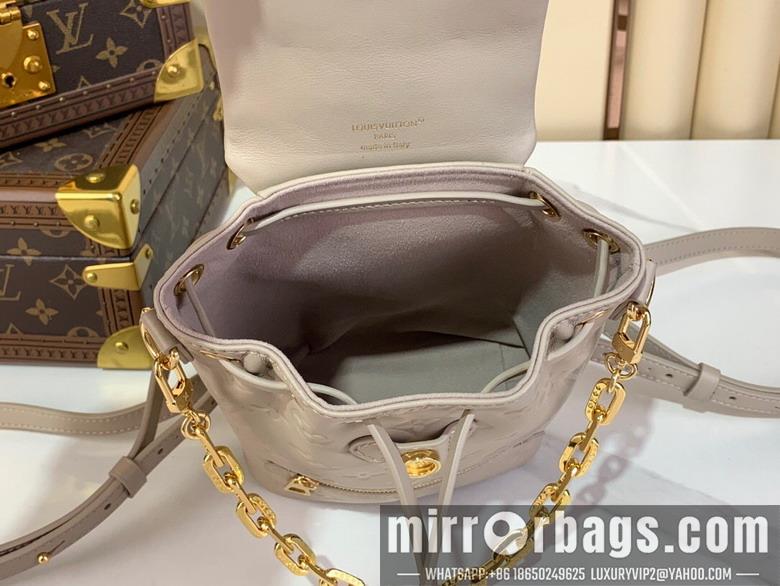 LV Replica Bags Coussin M13387 20x7.5x15cm gf
