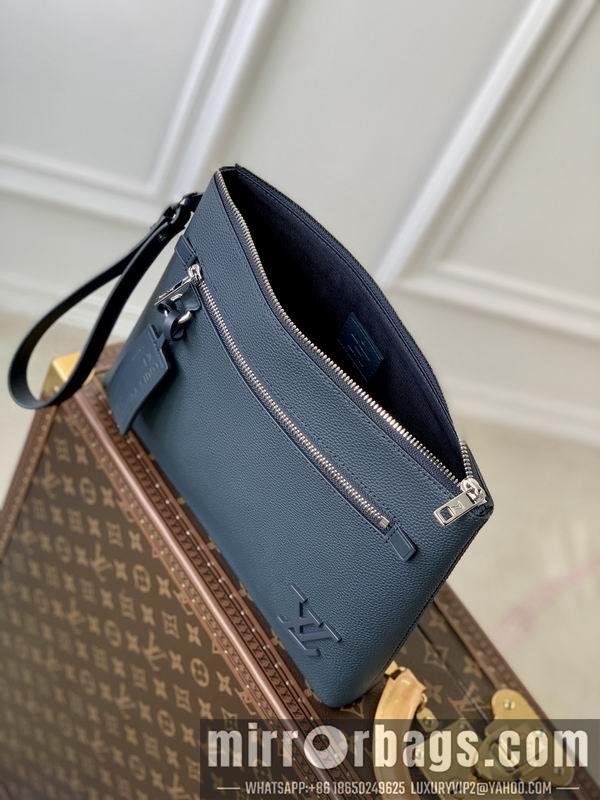 LV Replica Bags Aerogram iPad M69837蓝 30x22x5cm gf