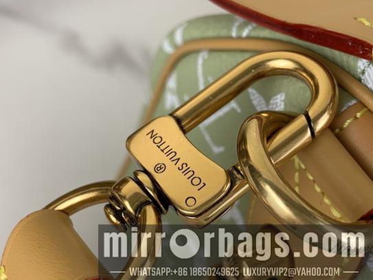 LV Replica Bags Speedy M24437 25x15x15cm gf2