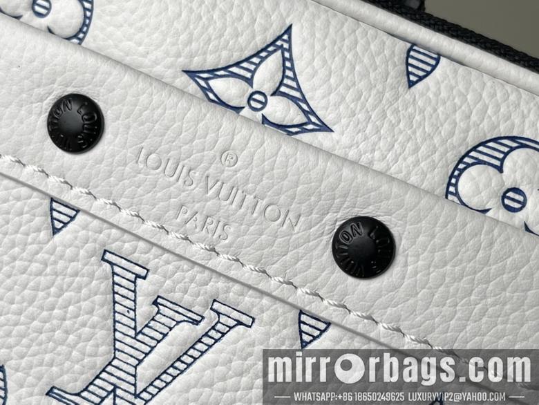 LV Replica Bags Alpha M83383 11x18.5x6.5cm gf