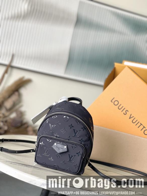 LV Replica Bags Spring M11780 17x22x10cm gf