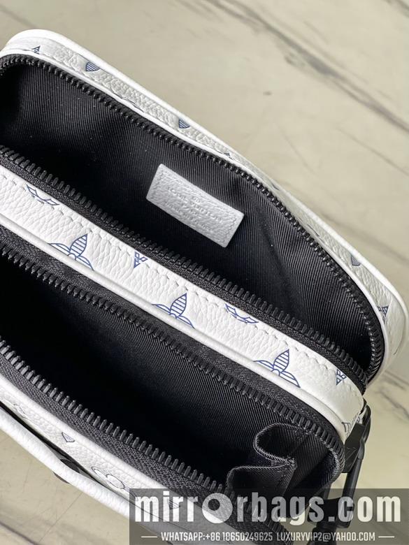 LV Replica Bags Alpha M83383 11x18.5x6.5cm gf