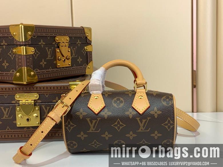 LV Replica Bags Speedy M13226 18x10.5x11.5cm gf