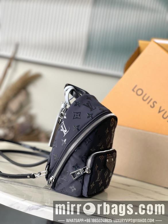 LV Replica Bags Spring M11780 17x22x10cm gf