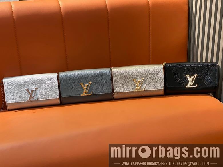 LV Replica Bags Louise M23756 22x14x5cm gf