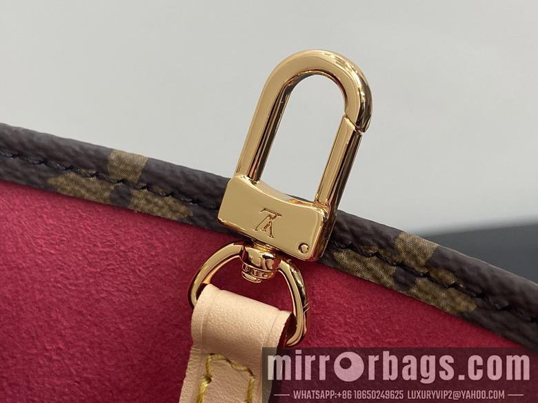 LV Replica Bags On M13668 18x15x8.5cm gf