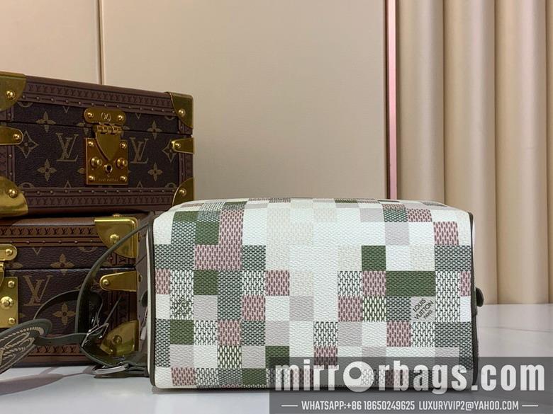 LV Replica Bags Dopp kit N00112 13x12x23cm gf1