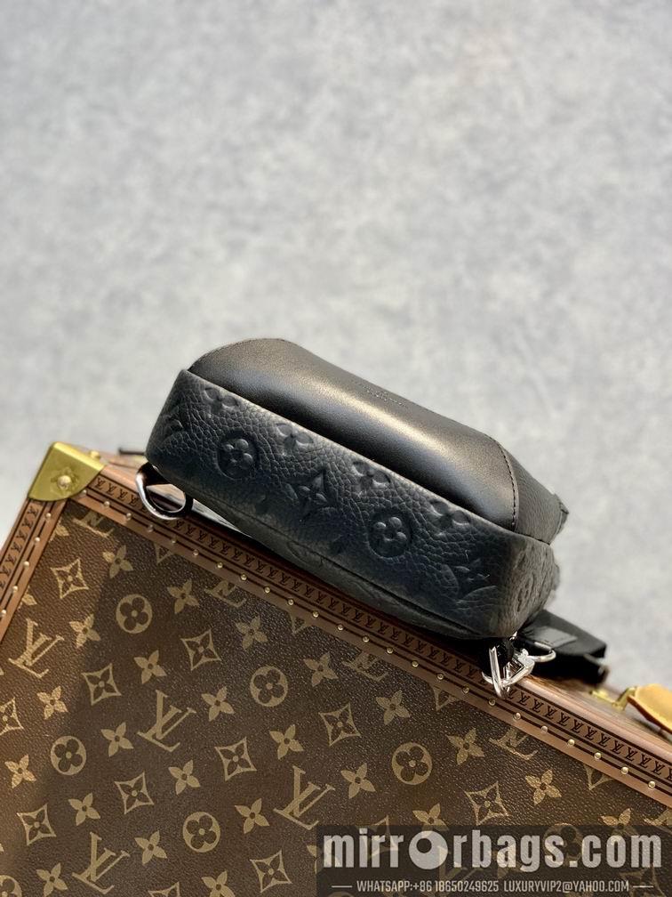 LV Replica Bags Avenue M599260 20x31x10cm gf