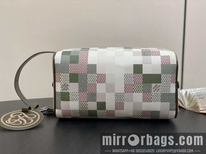 LV Replica Bags Dopp Kit M00112 23x13x12cm gf