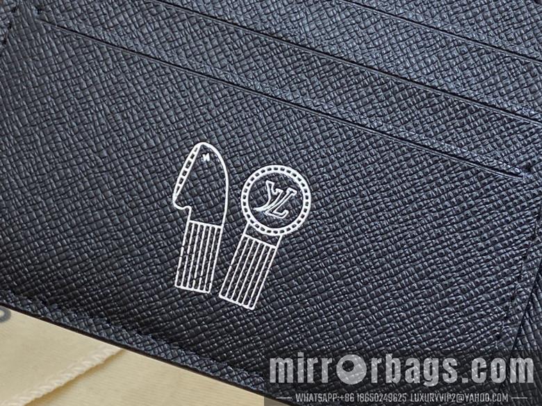 LV Replica Bags Multiple M13909 11.5x9x1.5cm gf