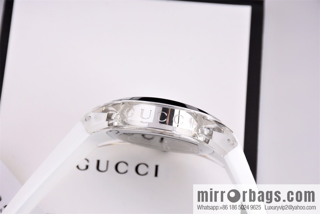 Gucci SYNC couple transparent quartz watch