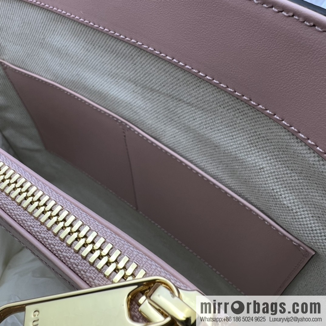 GUCCI Gucci GG Matelassé leather (fabric) tote bag 728236