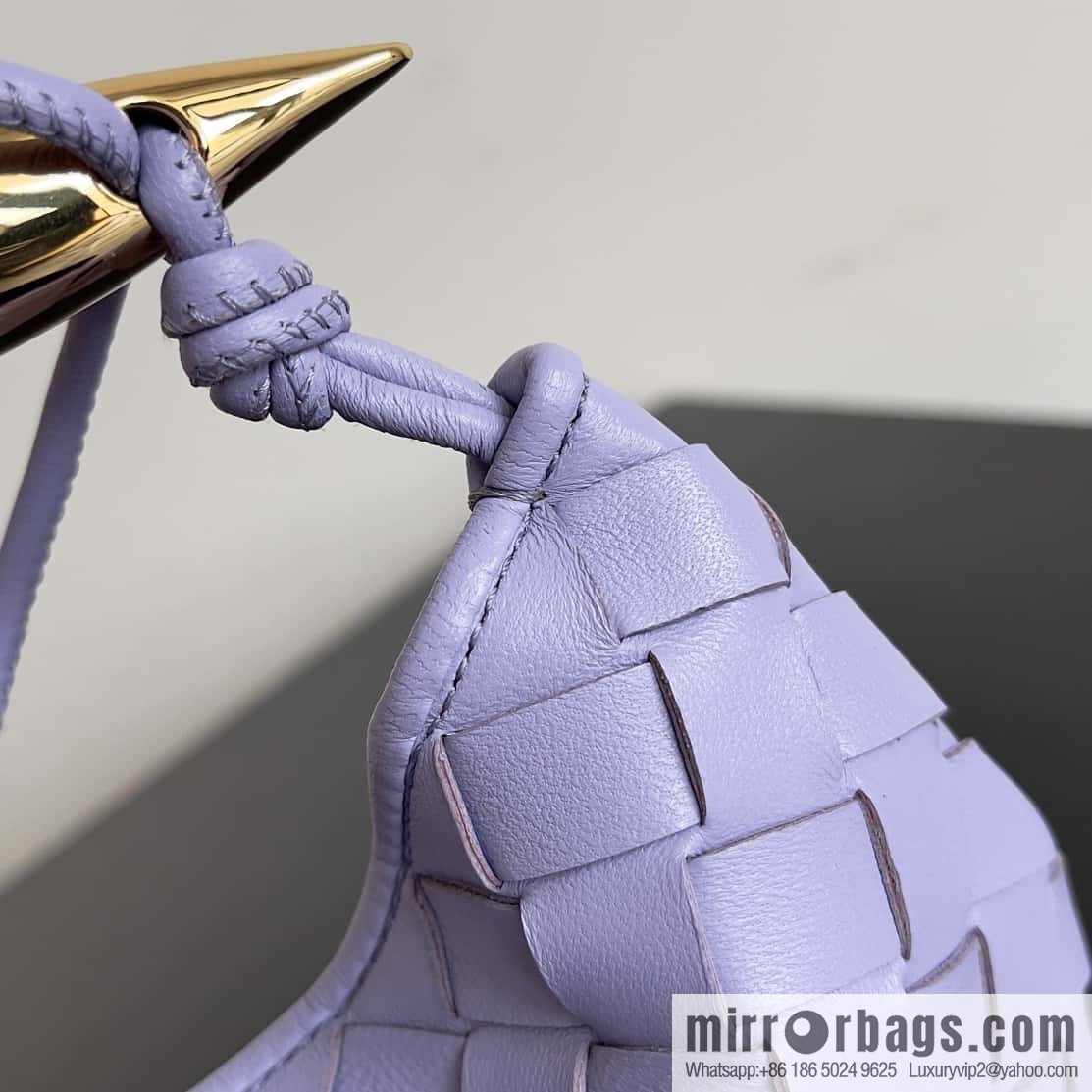 BottegaVeneta2023 new model, Baodiejia Bv spring and summer new mini sardines SARDINE model number: 744267 wisteria color