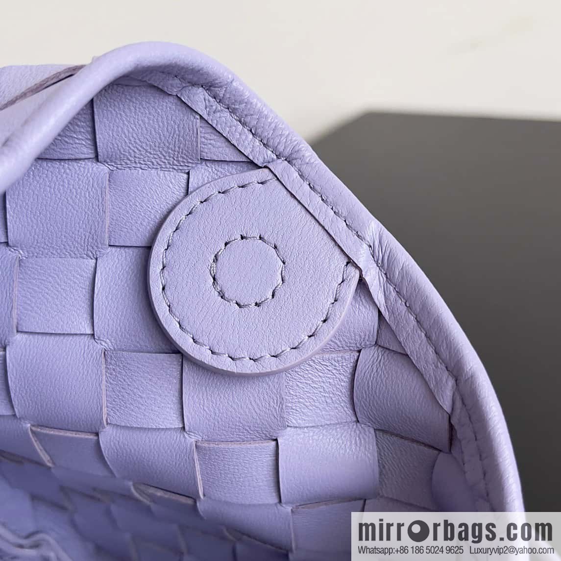 BottegaVeneta2023 new model, Baodiejia Bv spring and summer new mini sardines SARDINE model number: 744267 wisteria color