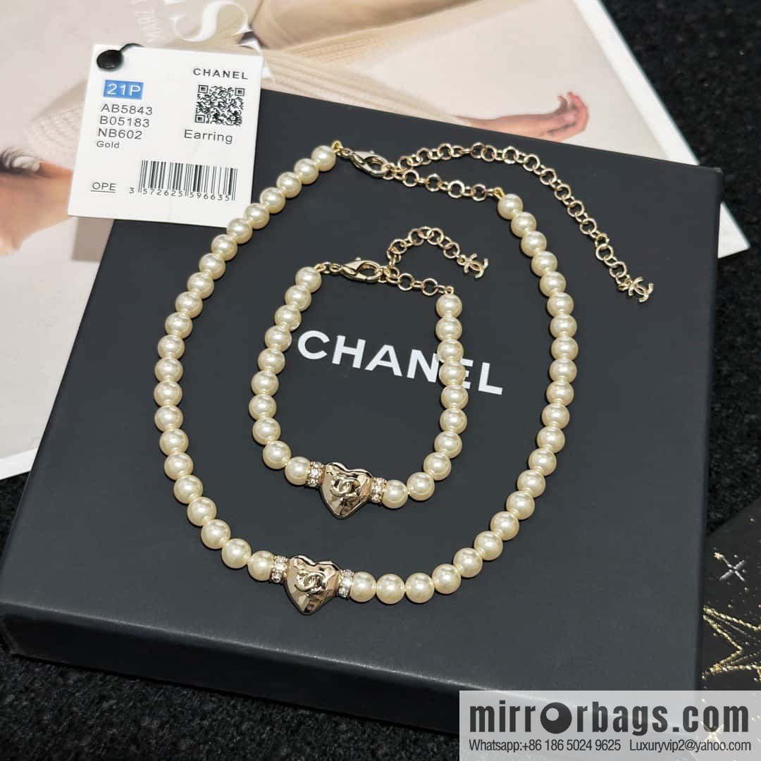 ❗️New ❗️☀️ New ☑️ Chanel Double C Peach Heart Love Pearl Bracelet Necklace ☀️