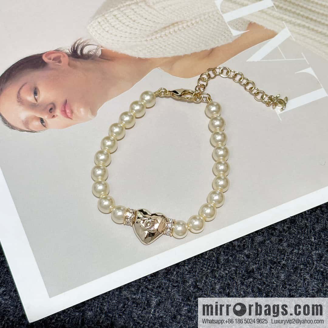 ❗️New ❗️☀️ New ☑️ Chanel Double C Peach Heart Love Pearl Bracelet Necklace ☀️