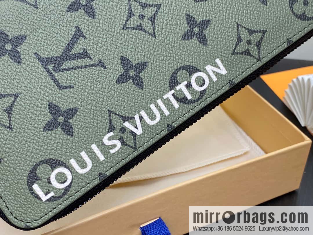 [Original single boutique] M82799 green, silk screen single zipper wallet series Zippy zipper wallet
