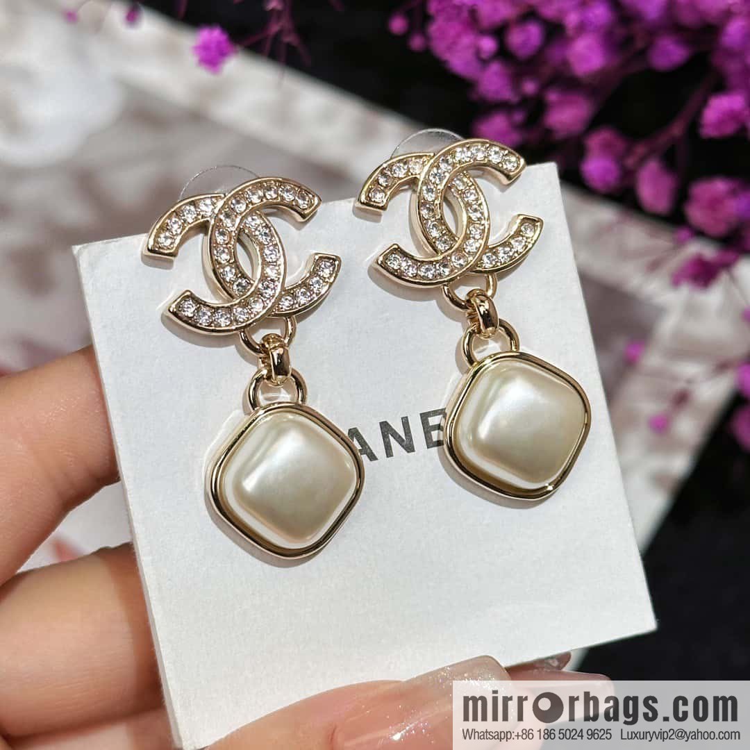❗️New ❗️☀️ New ☑️ Chanel c2 full diamond double c diamond pearl stud earrings ☀️
