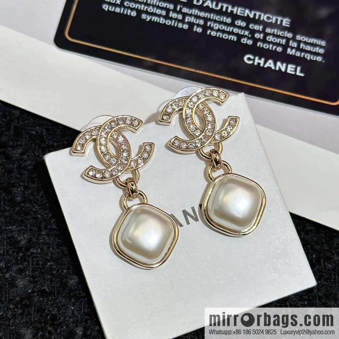 ❗️New ❗️☀️ New ☑️ Chanel c2 full diamond double c diamond pearl stud earrings ☀️