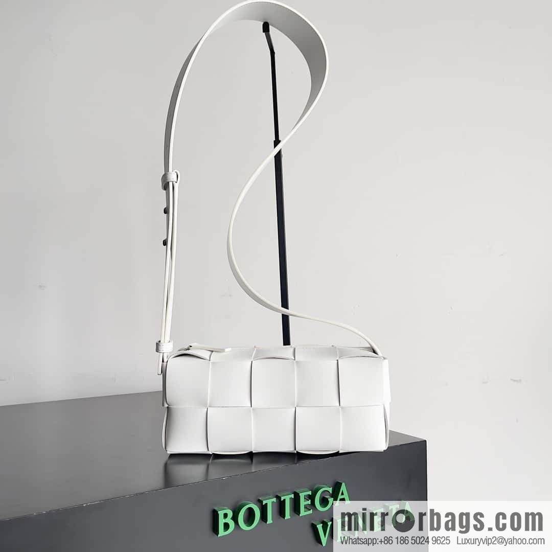 B Unisex same BRICK CASSETTE long shoulder strap series crossbody bag shoulder backpack model; 729251 white