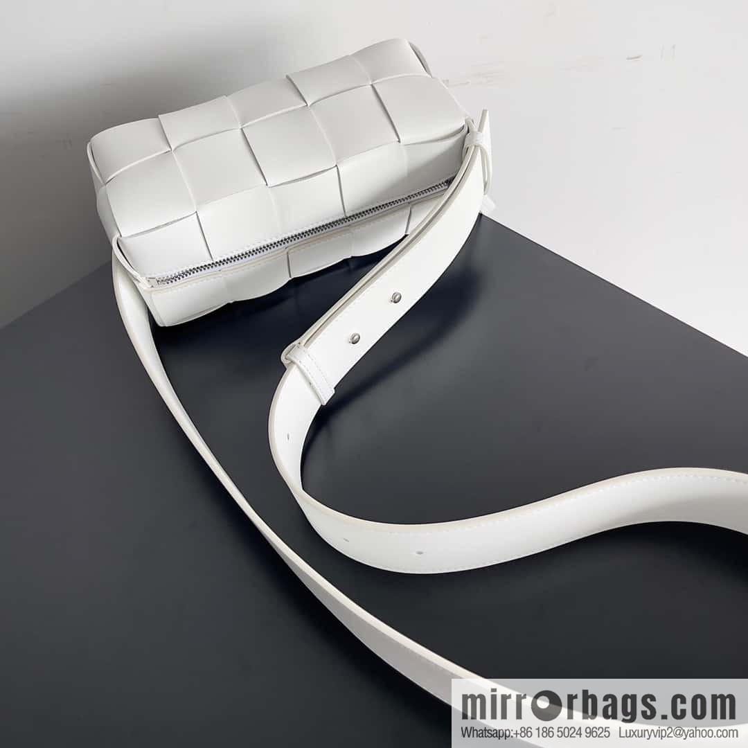 B Unisex same BRICK CASSETTE long shoulder strap series crossbody bag shoulder backpack model; 729251 white