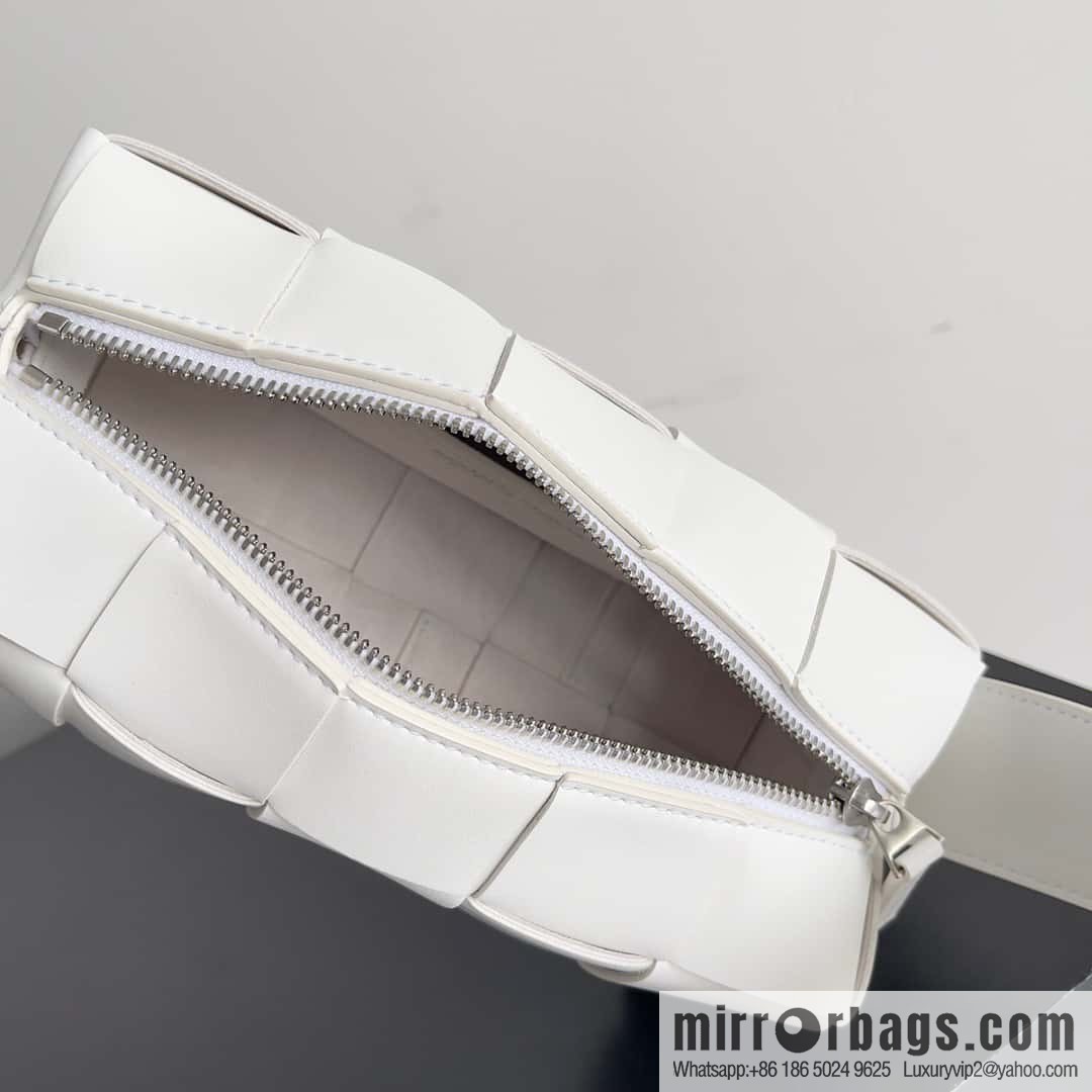 B Unisex same BRICK CASSETTE long shoulder strap series crossbody bag shoulder backpack model; 729251 white