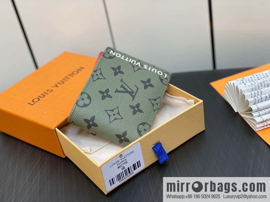 [Original single boutique] M82798 green, silk screen suit wallet series Slender wallet
